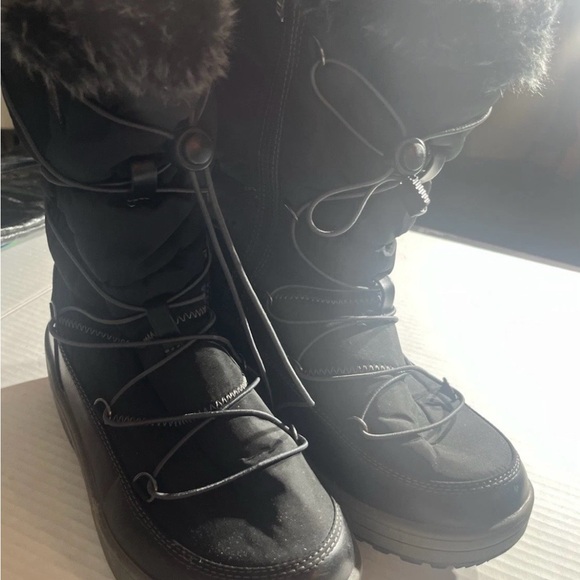 Torrid Women Snow Black Winter Rain combat Sherpa rubber sole faux fur Boots 10 - Picture 8 of 13